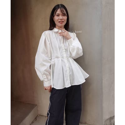 新しい季節 RIKA トップス - バックティアードタックペプラム