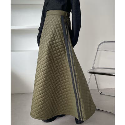 CHANELフレアスカート キルティングデザイン CHANELフレアスカート キルティングデザイン