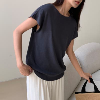 すっきり美ラインでサラッと快適なフレンチスリーブニットトップス 