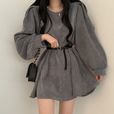 袖口まで上品かわいく。Aラインコーデュロイミニワンピース 春服