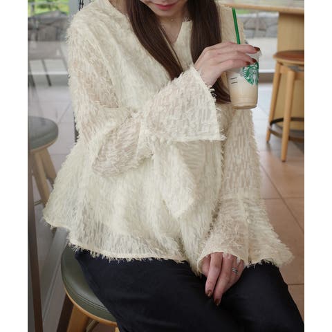JUNOAH（ジュノア） | フリンジジャガードベルスリーブペプラムブラウス