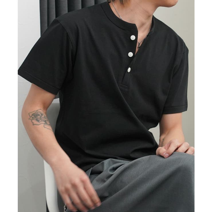 BLACK | クロップド Tシャツ ヘンリーネック | ONE 4 PREMIUM