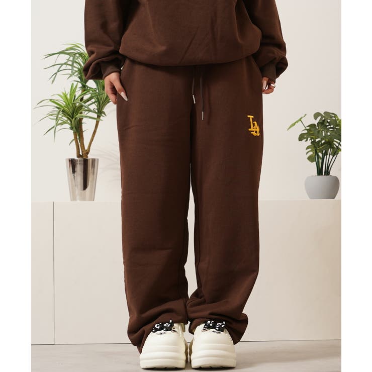 BROWN | LA ロゴ刺繍 スウェットパンツ | ONE 4 PREMIUM