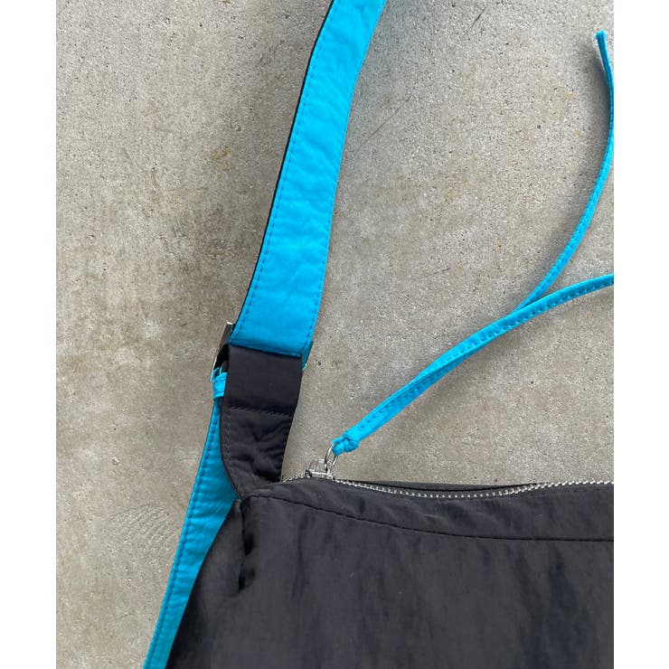 バイカラースクエアナイロンショルダーバッグ | 210nouve | 詳細画像20 