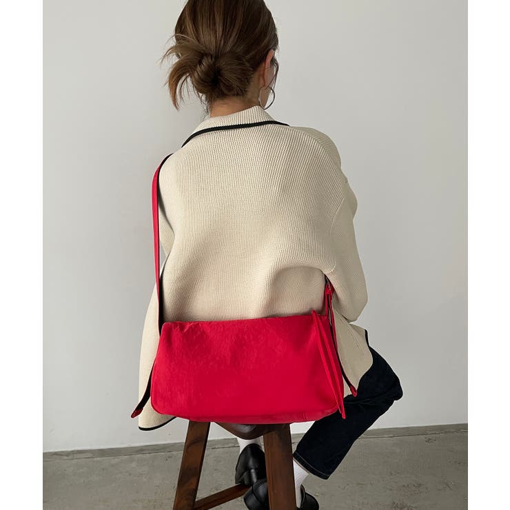 レッド | バイカラースクエアナイロンショルダーバッグ | 210nouve