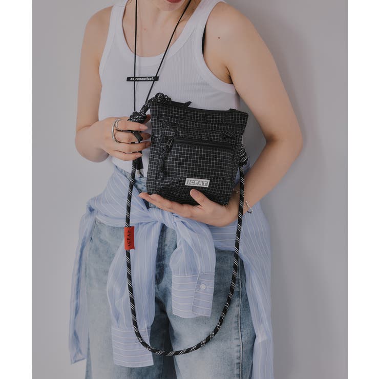 ブラック | シャドーチェック フロントポケット ナイロン ショルダーバッグ | 210nouve