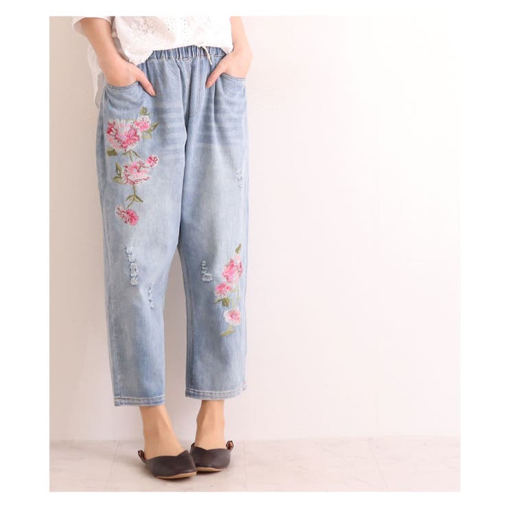 新品　花模様のストレートデニム Vin〉ストレートデニム 青系 花柄刺繍 9 - メルカリ