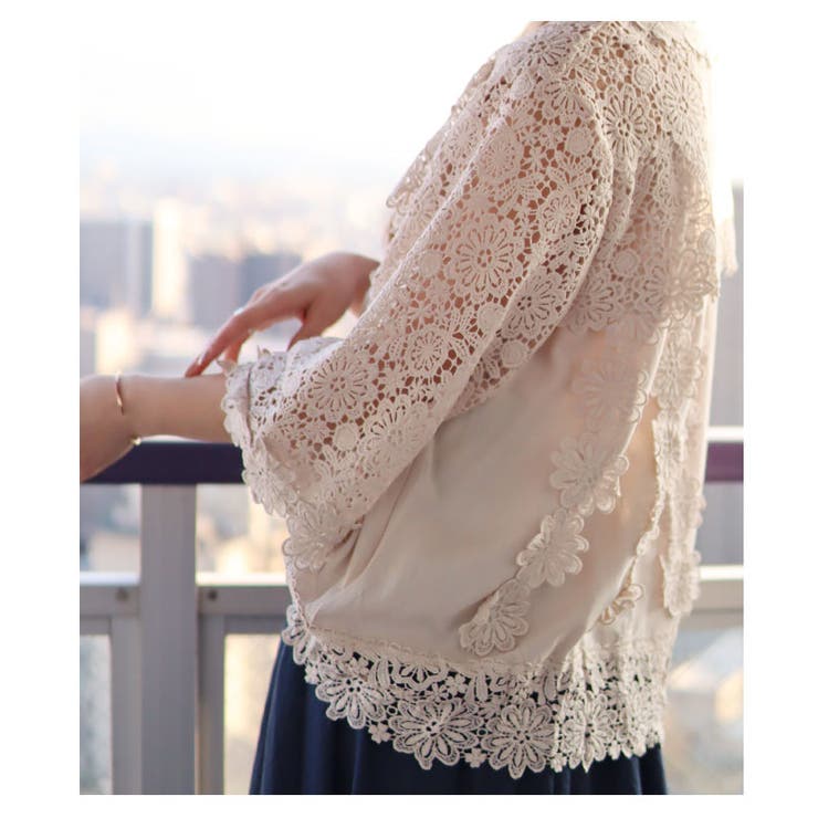 華やかなデコルテ花刺繍トップス【3月24日8時販売新作】