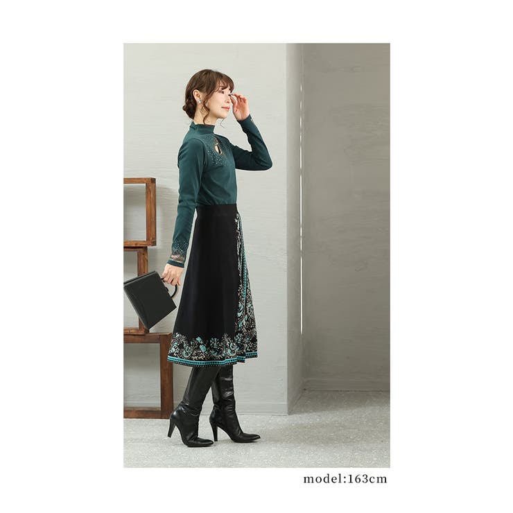 ペイズリー柄のブラックフレアニットスカート レディース ファッション