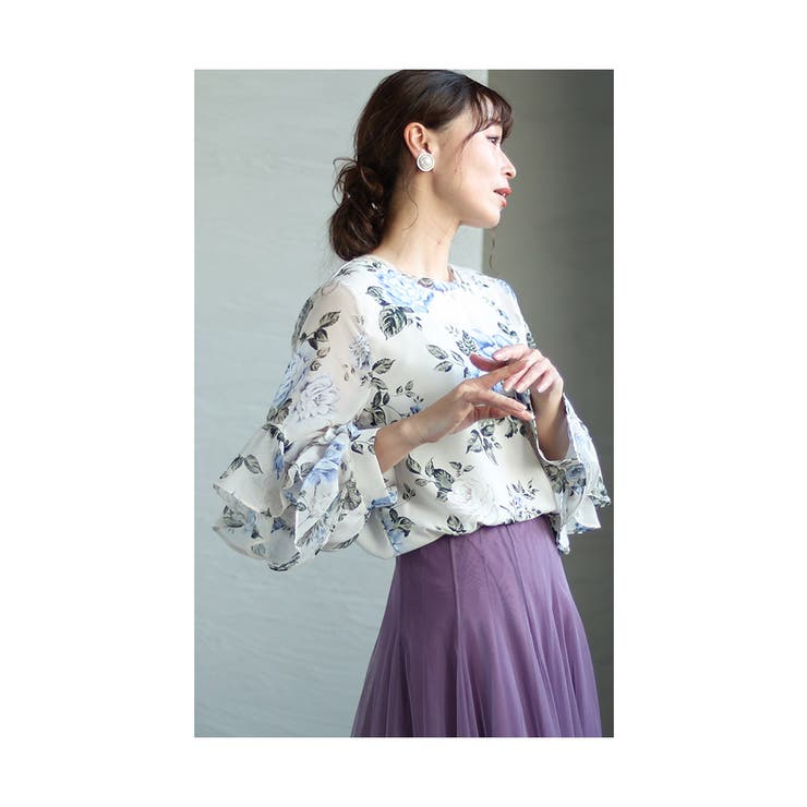 華やかなフリル袖の花柄ブラウス【4月7日8時販売新作】