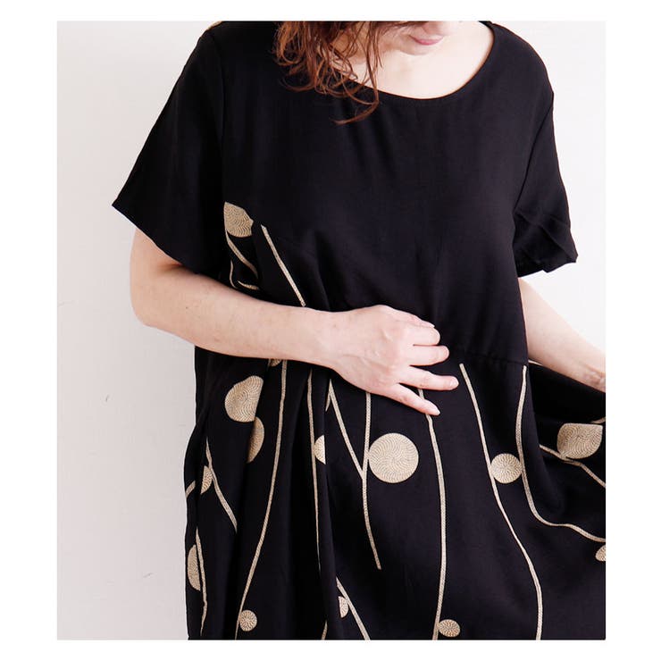 水玉とライン模様の半袖コクーンワンピース。ワンピース チュニック 刺繍柄 | Sawa a la mode | 詳細画像3 