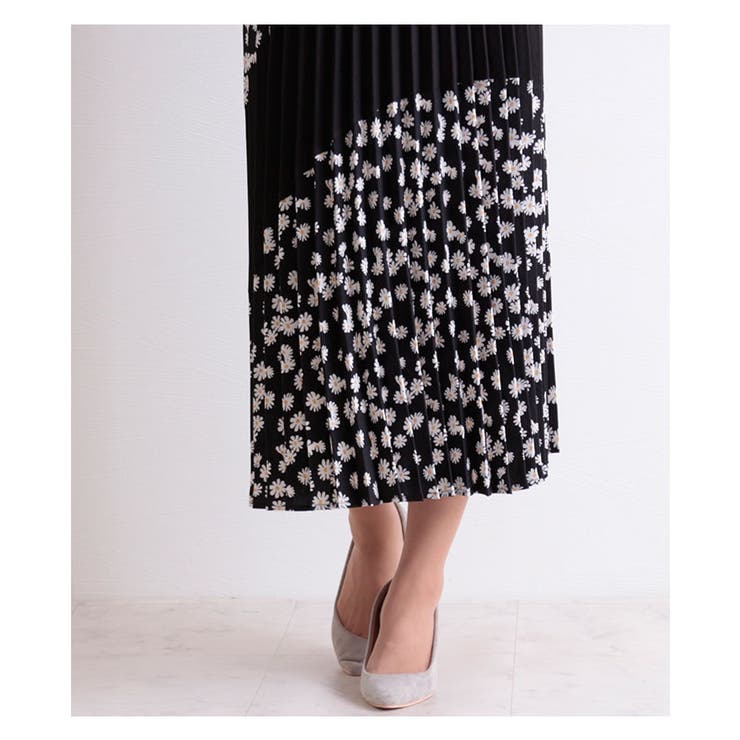 マーガレット柄プリーツ切り替えのワンピース レディース ファッション 品番 Slmw Sawa A La Mode サワアラモード のレディースファッション通販 Shoplist ショップリスト