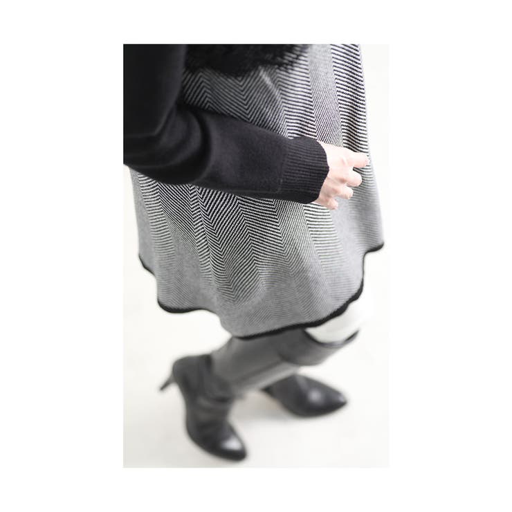 シックなモノトーンの胸元レースチュニック【10月27日20時販売新作】