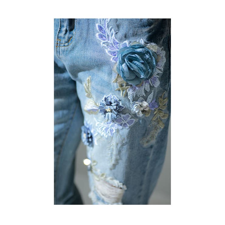 ブルーベースの花モチーフテーパードデニム【6月6日20時販売新作】