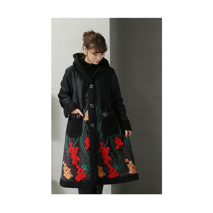 色鮮やかな刺繍が彩る裏ボア花柄ロングコート レディース ファッション