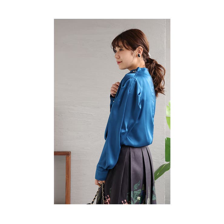 【ブルー】艶めくドレープがエレガントなサテンシャツブラウス レディース ファッション[品番：SLMW0009254]｜Sawa a la  mode（サワアラモード ）のレディースファッション通販｜SHOPLIST（ショップリスト）