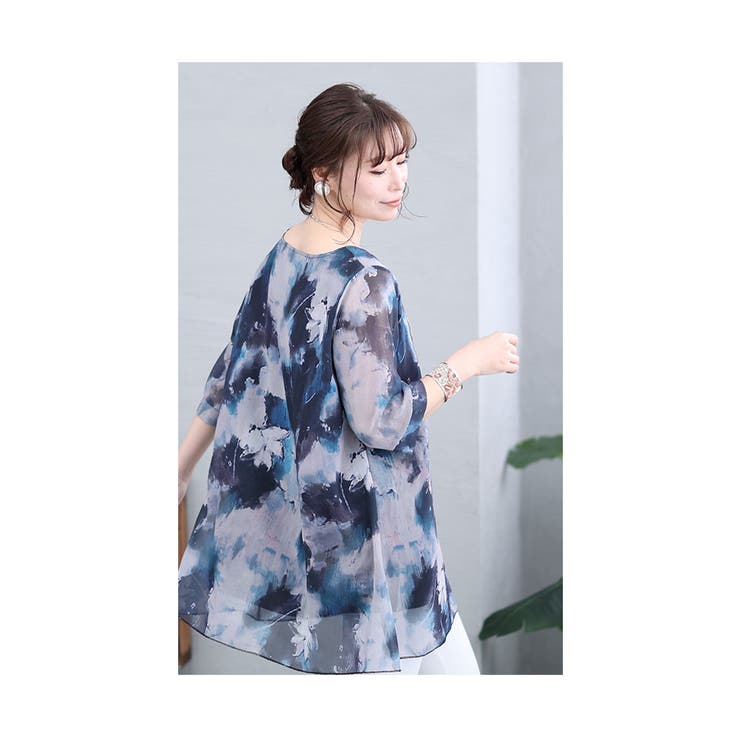 風に舞う透け感を纏う水墨の花シアーチュニック レディース