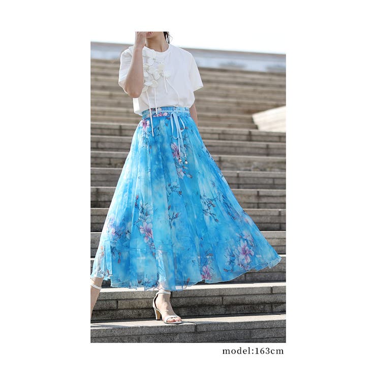 花びら浮かぶ水彩フレアロングスカート【4月5日20時販売新作】