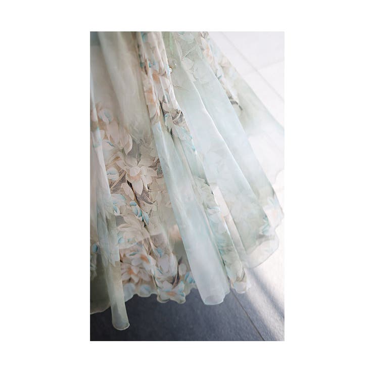 花びら浮かぶ水彩フレアロングスカート【4月5日20時販売新作】