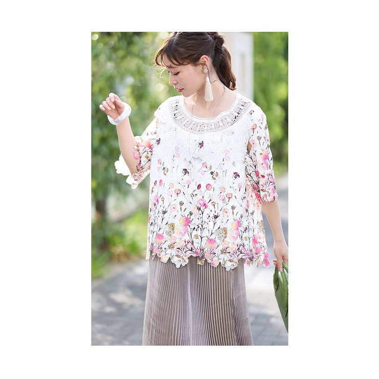 花の薫りを感じる美しい総レースブラウス レディース