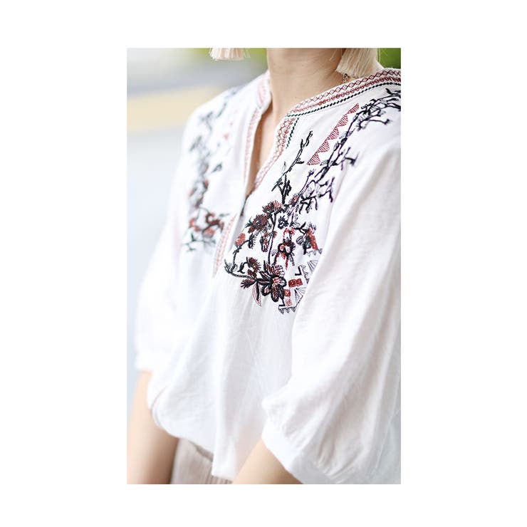 アンティークな草花刺繍のコットンシャツブラウス レディース ファッション