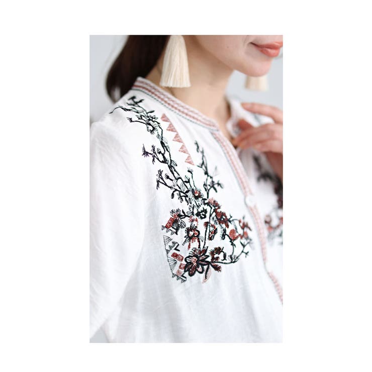 アンティークな草花刺繍のコットンシャツブラウス レディース