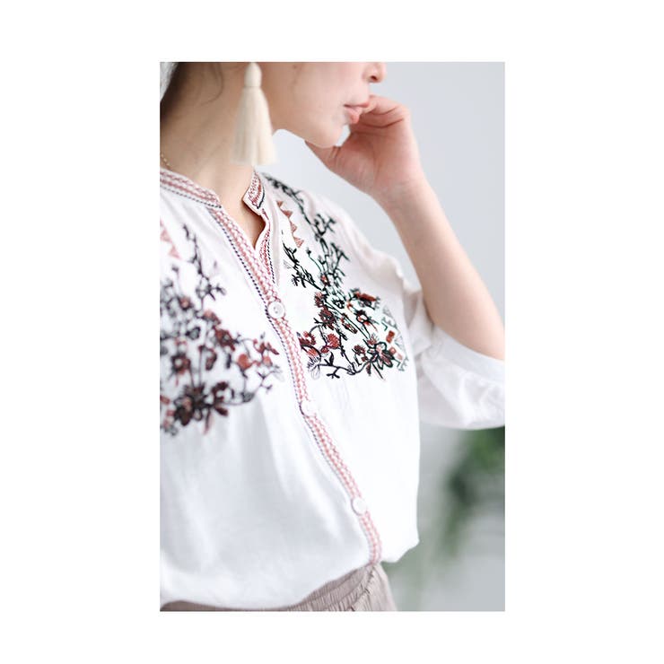 1900年代のアンティークブラウス 小花刺繡コットンガーゼ