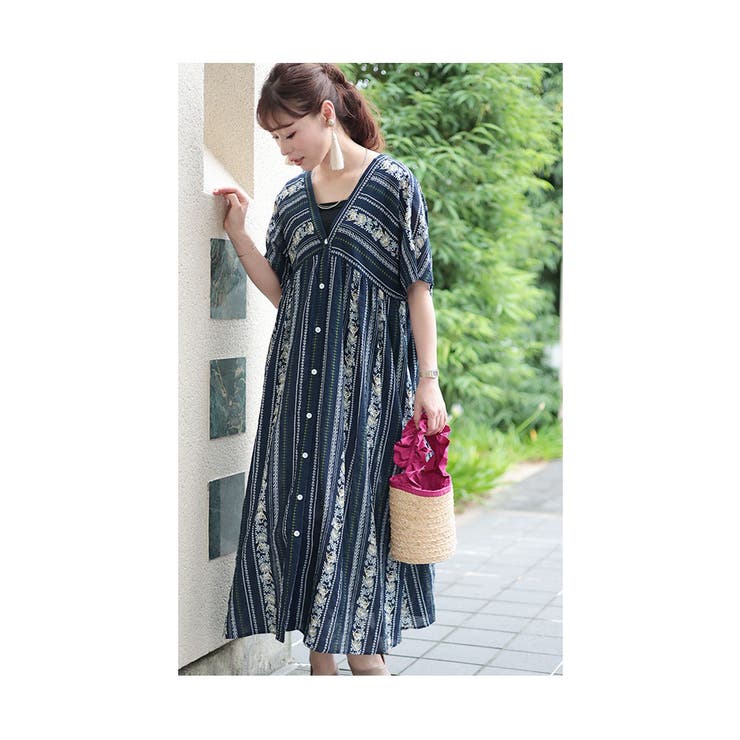流れる花模様のコットンロングワンピース【7月12日20時販売新作】
