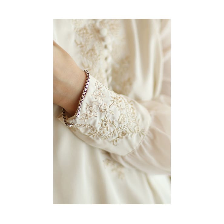 気品溢れる刺繍が目を惹くシフォンシャツブラウス レディース ファッション | Sawa a la mode | 詳細画像12 