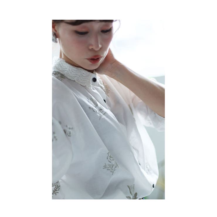 花刺繍舞うレース襟コットンブラウス【3月6日20時販売新作】