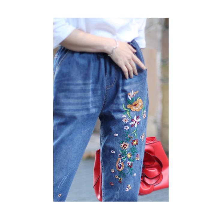 花咲く刺繍のゆるっと可愛いイージーデニムパンツ レディース