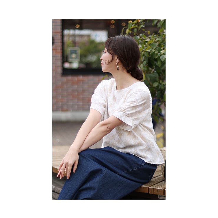 SakuRa様 ブラウス Sモカピンク アートな花模様が舞うふんわり袖ブラウストップス レディース
