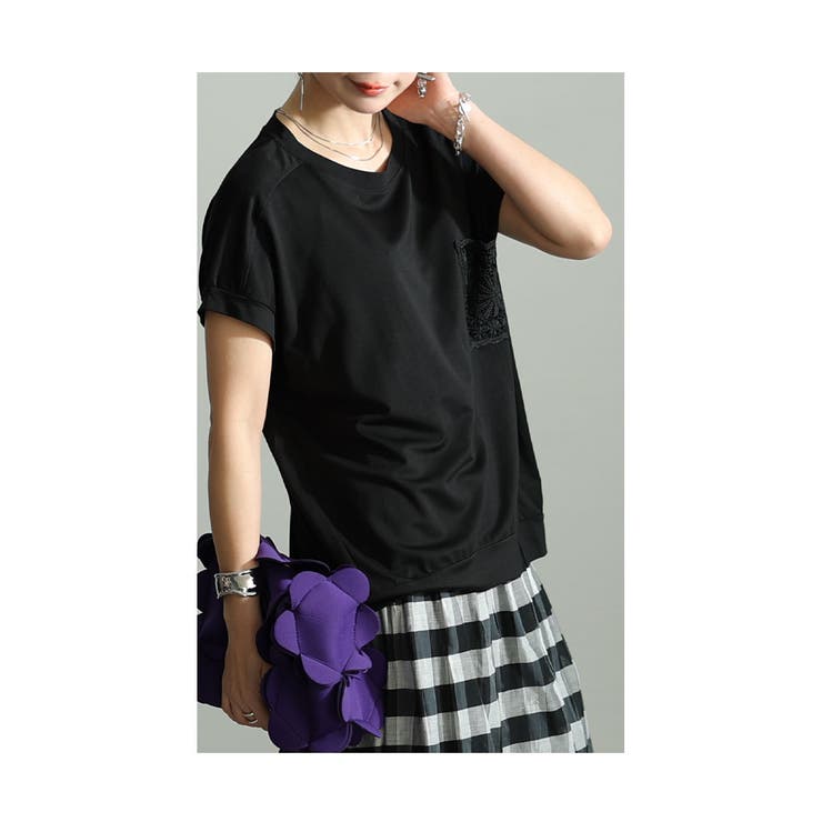 拘り感じる可憐な刺繍胸ポケットレースカットソー【4月4日20時販売新作】