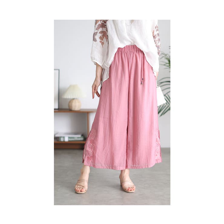 裾に咲く花刺繍の涼しげゆったりワイドパンツ【5月11日20時販売新作】