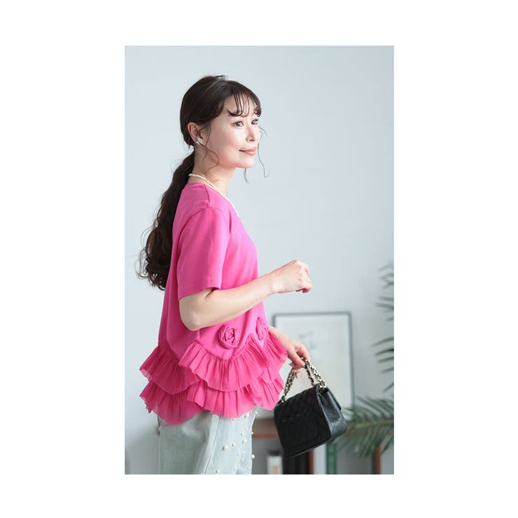 可憐に咲く薔薇とフリルのカットソー【6月8日20時販売新作】