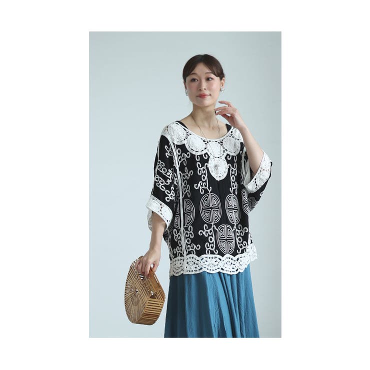 アジアンなサークル刺繍レースのドルマンシャツブラウス
