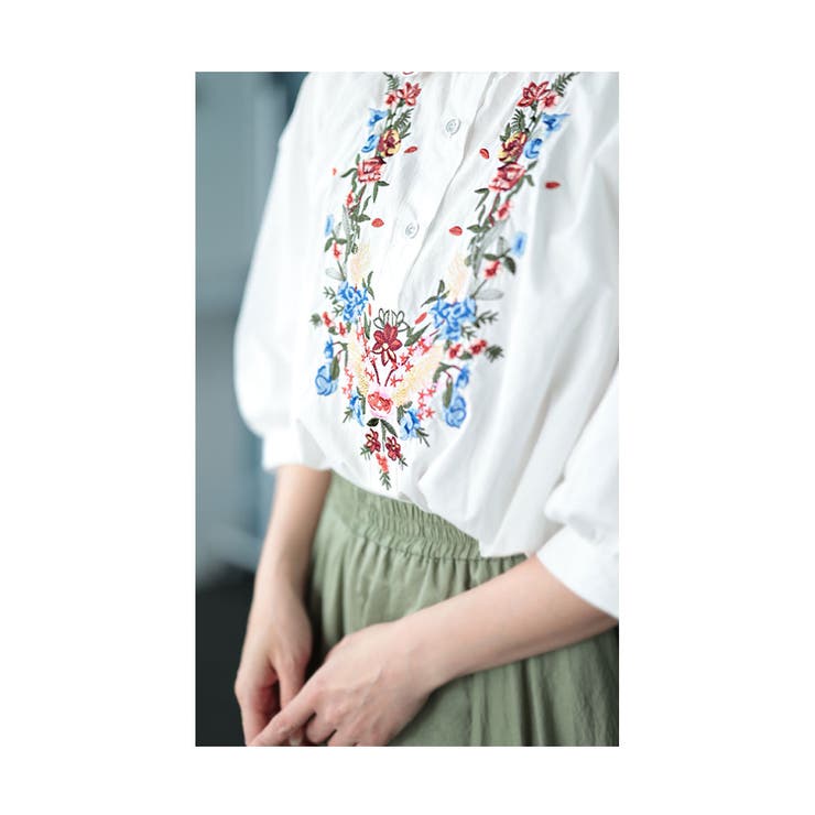 美品 ARTS&SCIENCE 手織りコットンカディ 花 刺繍 スモックブラウス