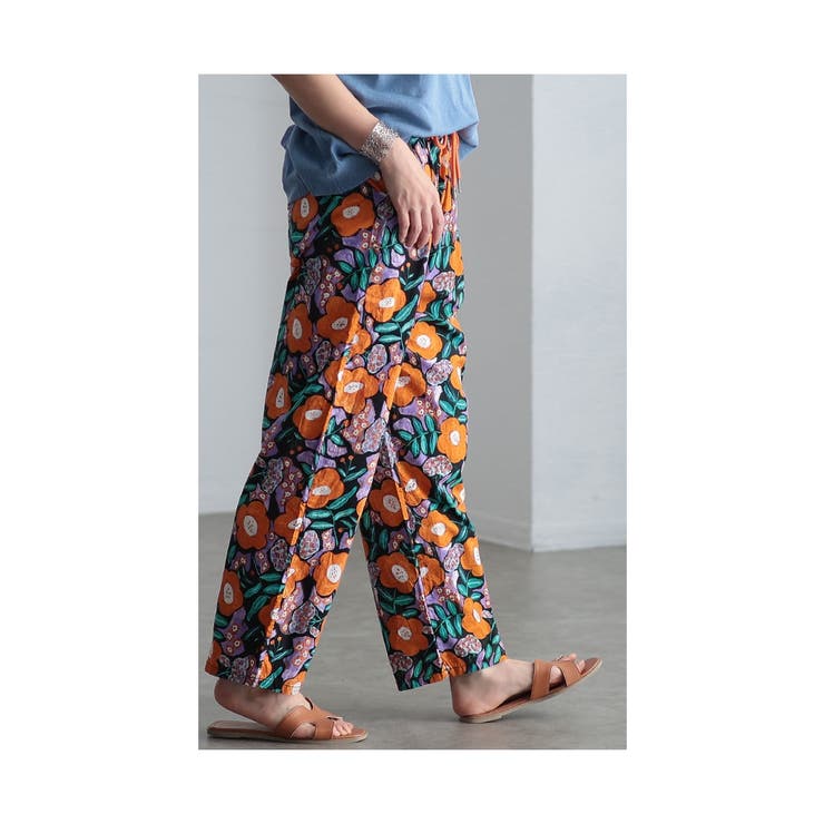 主役級の彩りを纏うレトロな花柄ワイドパンツ レディース ファッション[品番：SLMW0010881]｜Sawa a la mode（サワアラモード  ）のレディースファッション通販｜SHOPLIST（ショップリスト）