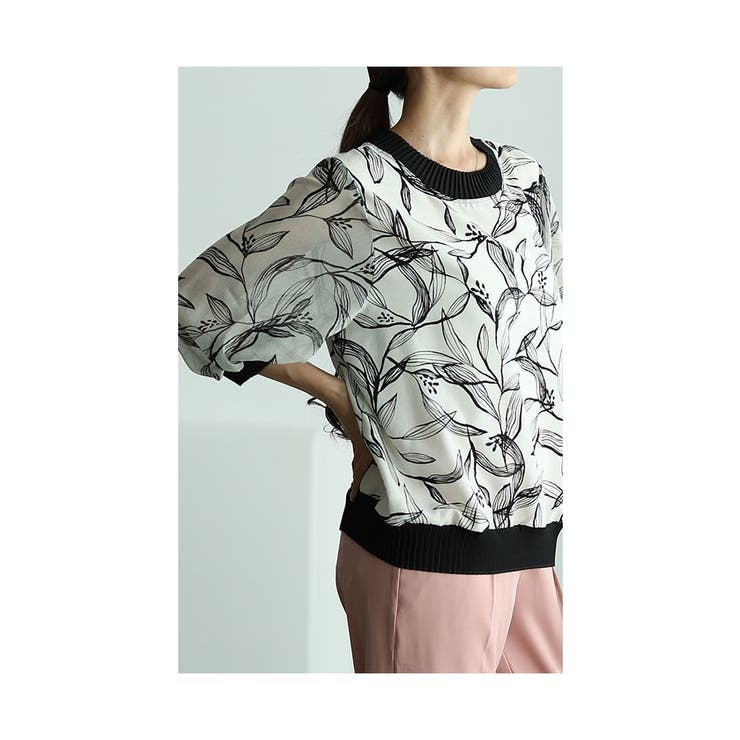 品ある大人の華やぎリーフ柄シアートップス【9月9日20時販売新作】