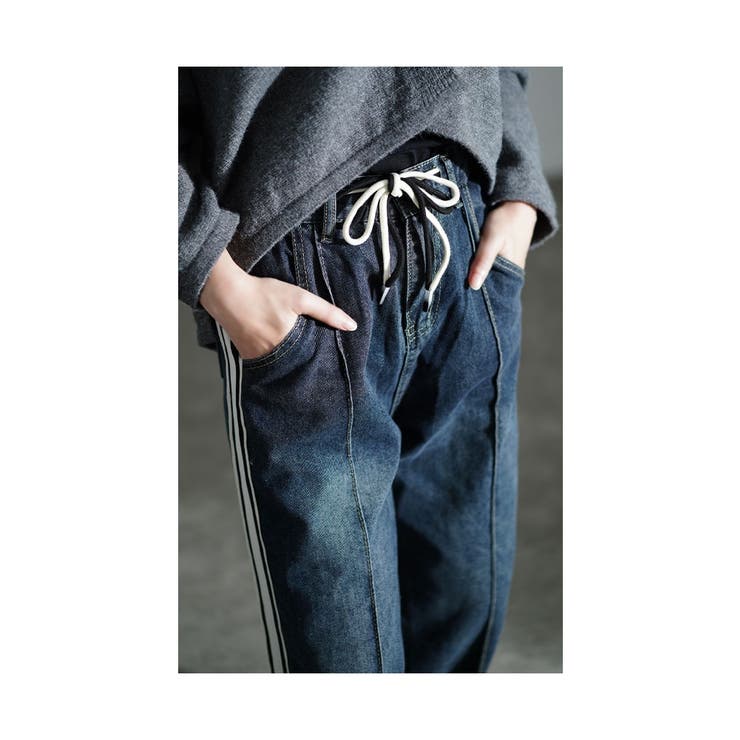 アップデートするライン入りデニムパンツ レディース
