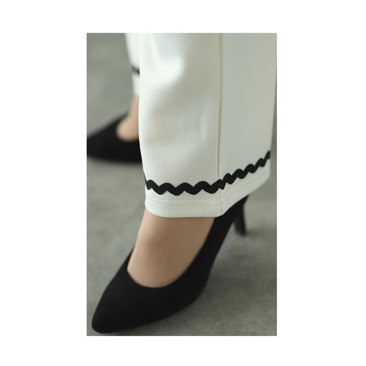 モードを感じる裾螺旋デザインのストレートパンツ【2月1日20時販売新作】