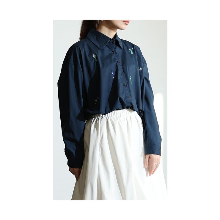 キャッチーな刺繍でリズムを加える長袖シャツ【2月13日20時販売新作】