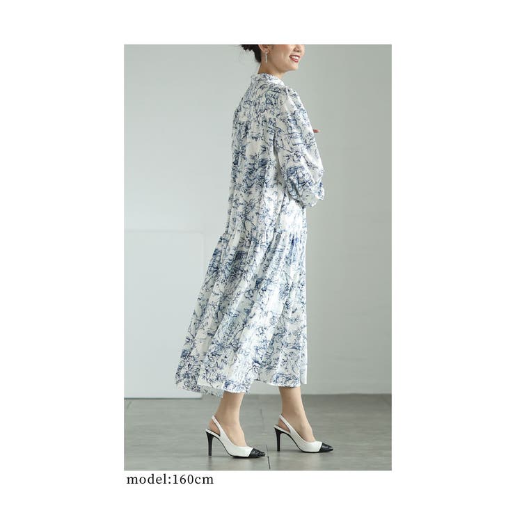 線画で描いた風景画が美しいボウタイリボンティアードワンピース