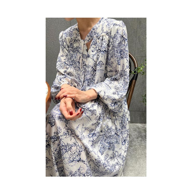 線画で描いた風景画が美しいボウタイリボンティアードワンピース