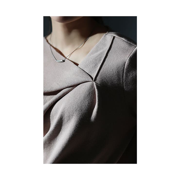 ヒトクセでこなれるタックネックライトニットソー【2月17日20時販売新作】