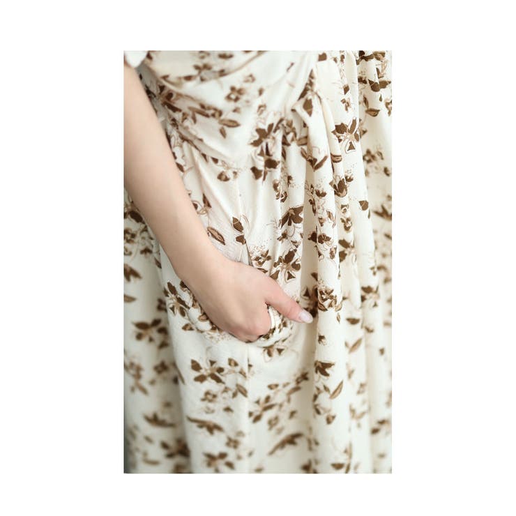 肩あきリボンスリーブの花柄カシュクールワンピース【3月1日20時販売新作】