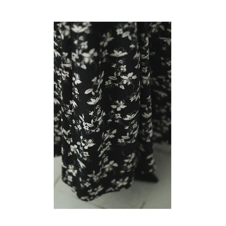 肩あきリボンスリーブの花柄カシュクールワンピース【3月1日20時販売新作】