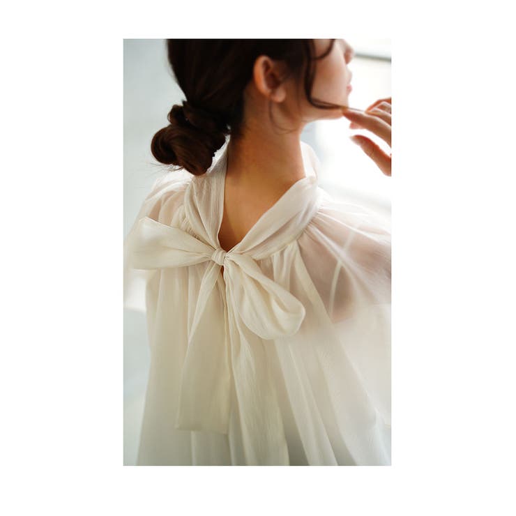 バックリボンのシアーバルーンプルオーバーブラウス【3月8日20時販売新作】