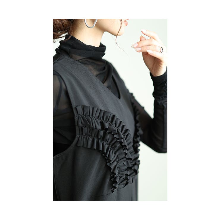 胸元フリルのワイドレッグオーバーオール【3月15日20時販売新作】