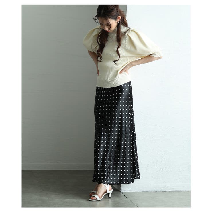 リュクスなドットサテンフレアスカート【4月12日20時販売新作】
